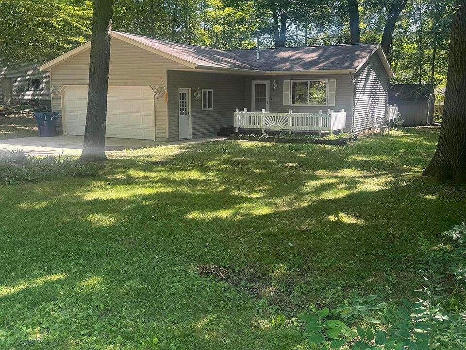 1st image of 131 Whitebirch Dr