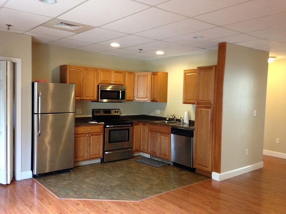 1st image of 10 School St #1C
