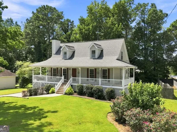 90 Maplewood Ln, Acworth, GA 30101