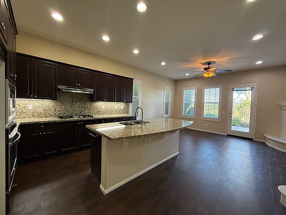 2nd image of 1273 Breakaway Dr