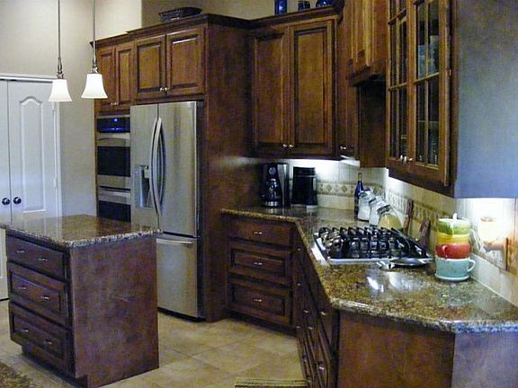 5th image of 131 Greenridge Cir