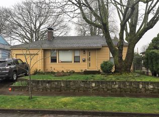 404 SE 85th Ave, Portland, OR 97216