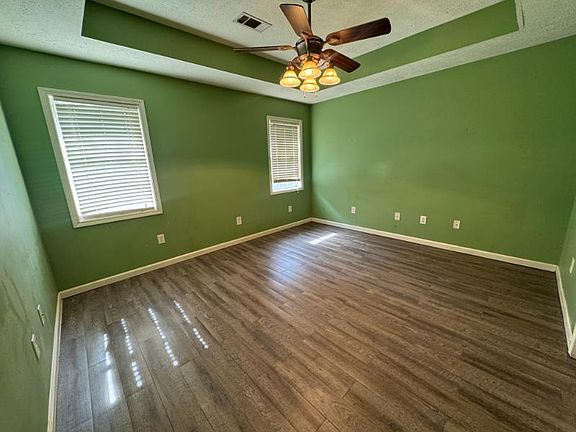5th image of 114 Saint Thomas Dr