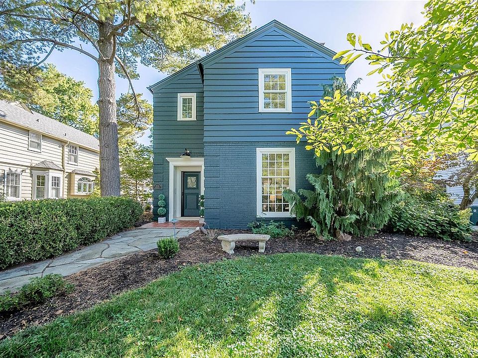 1st image of 432 Parkwoods Ave