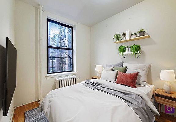 3rd image of 205 W 80th St APT 3B
