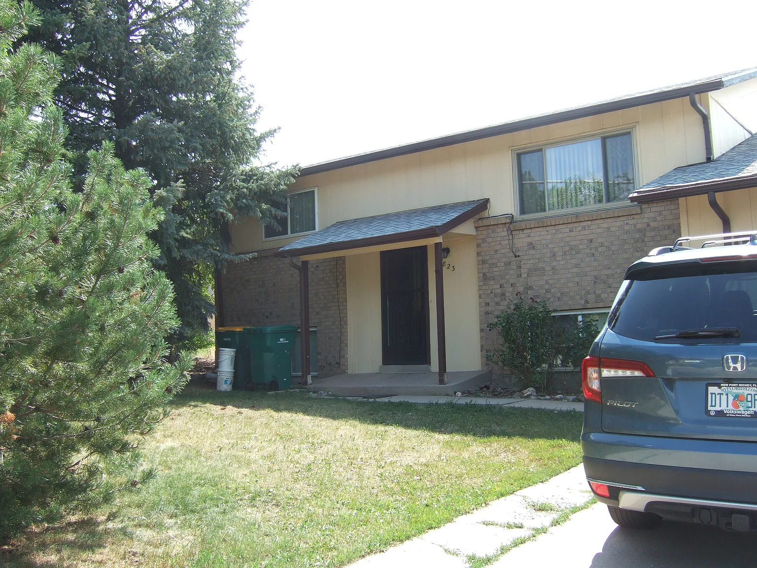 3 bed, 1850 sqft, $3,200 — Photo 1