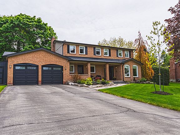2nd image of 5 Valleygreen Cres S