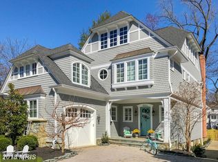 6911 Oakridge Ave, Chevy Chase, MD 20815