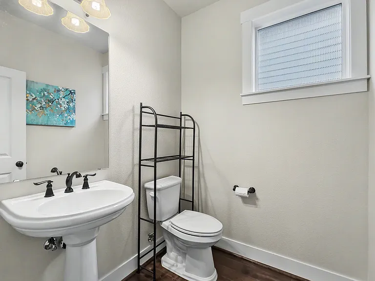 7615 Applegate Dr — Photo 13