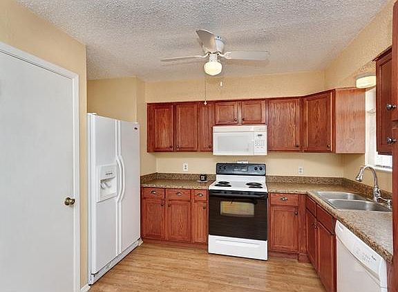 2nd image of 167 Indian Oak Dr