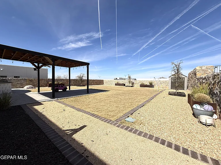 7467 Smugglers Gulch Ct — Photo 17