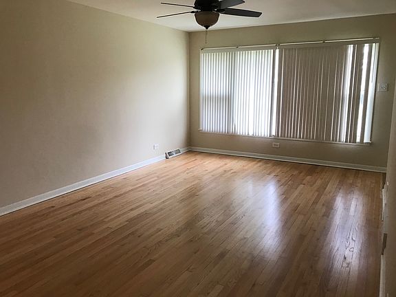 5th image of 14330 Woodlawn Ave