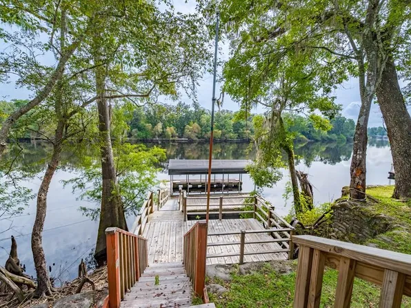 102 NE 931 St., Branford, FL 32008