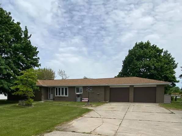 1032 N Hemlock Rd, Hemlock, MI 48626