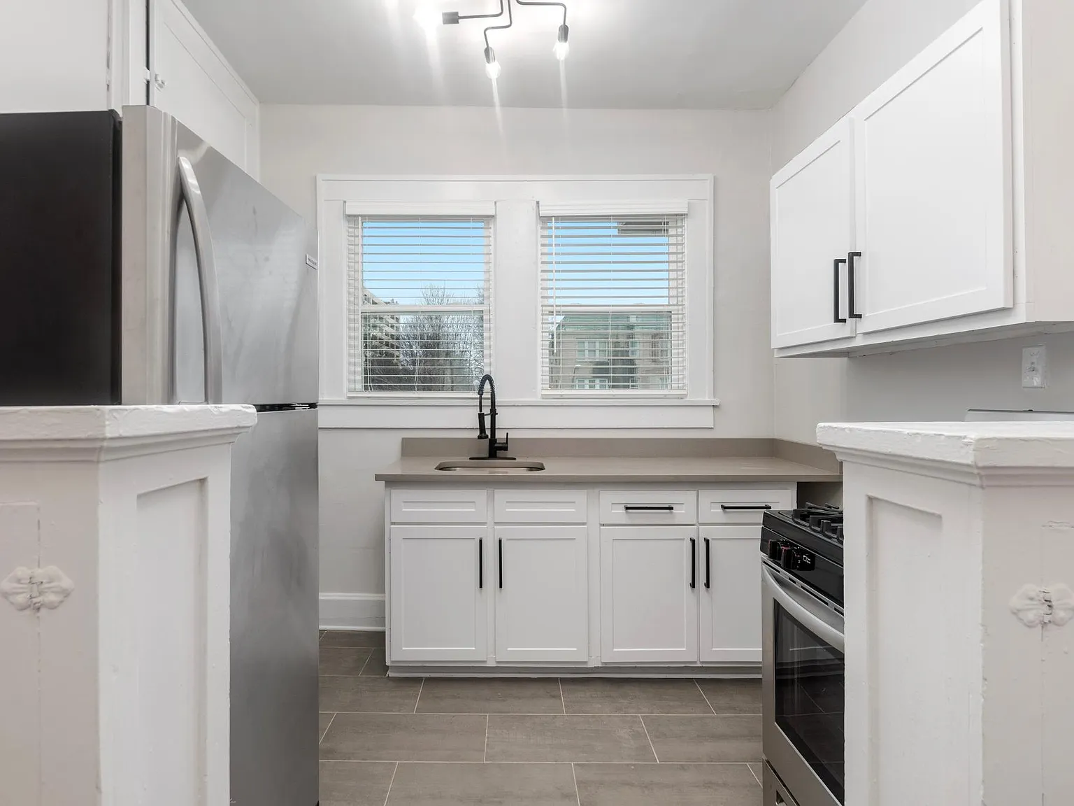 Studio, 550 sqft, $899 — Photo 3