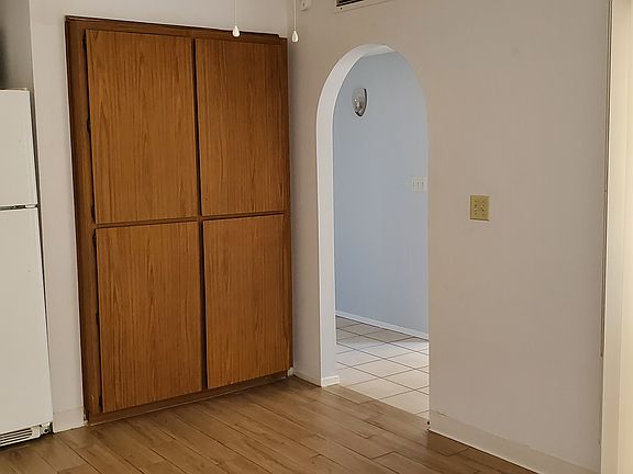 2nd image of 3460 Candlewood Dr APT B