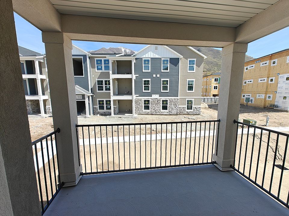1st image of 4661 S Poplar Way #202