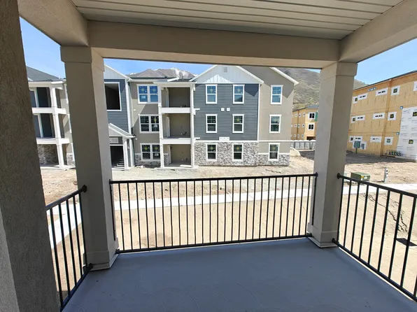 4661 S Poplar Way, Mapleton, UT