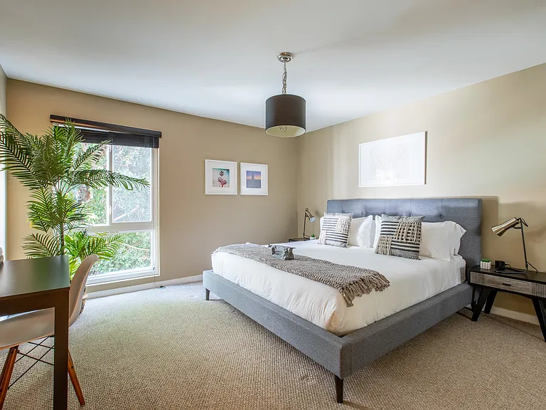 4407 Francis Ave — Photo 16