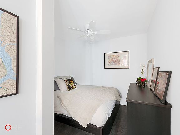 4th image of 50 E 8th St APT 5R