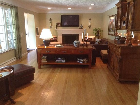 4th image of 15801 Stillwood Ave