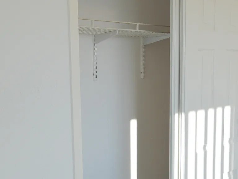 11968 York Ave #8 — Photo 26