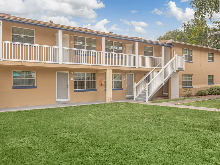 Serenity Apartments — Photo 12