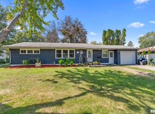 105 N 2nd St, Cambridge, IL 61238