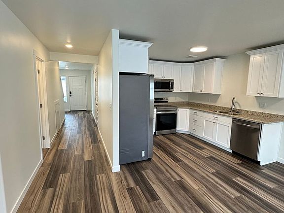 5th image of 845 Golden Bear Ln