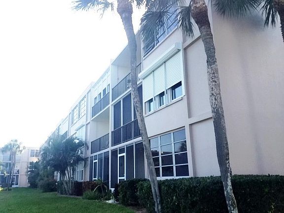 2nd image of 7405 Bay Island Dr S APT 323