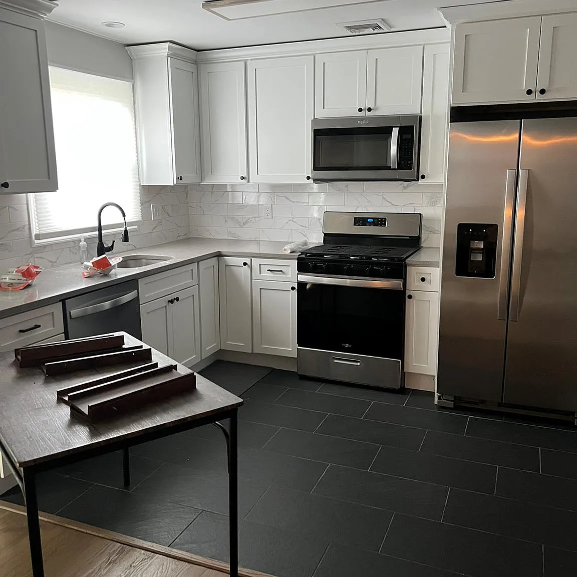 3 bed, 2.0 bath, 1454 sqft, $3,700 — Photo 1