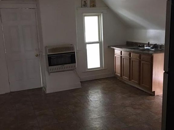 2nd image of 3118 Bank St