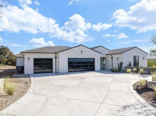 588 Twin Country Ln, Fallbrook, CA 92028