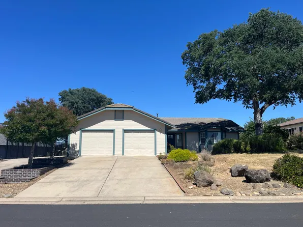 53 S Wallace Lake Dr, Wallace, CA 95254