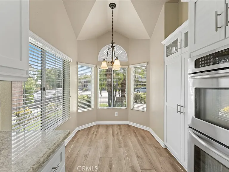 6430 Regents Ct — Photo 15
