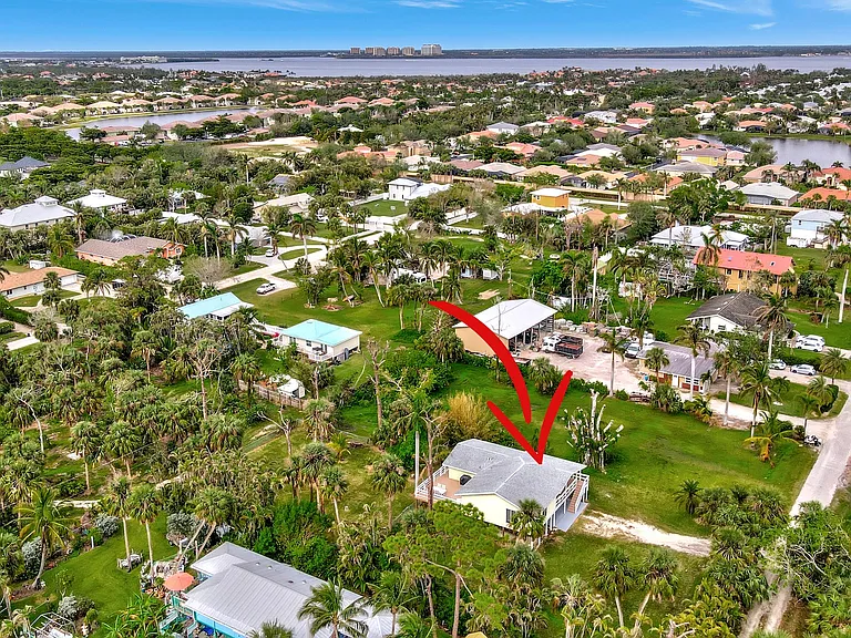 16360 N Oleander Dr — Photo 54