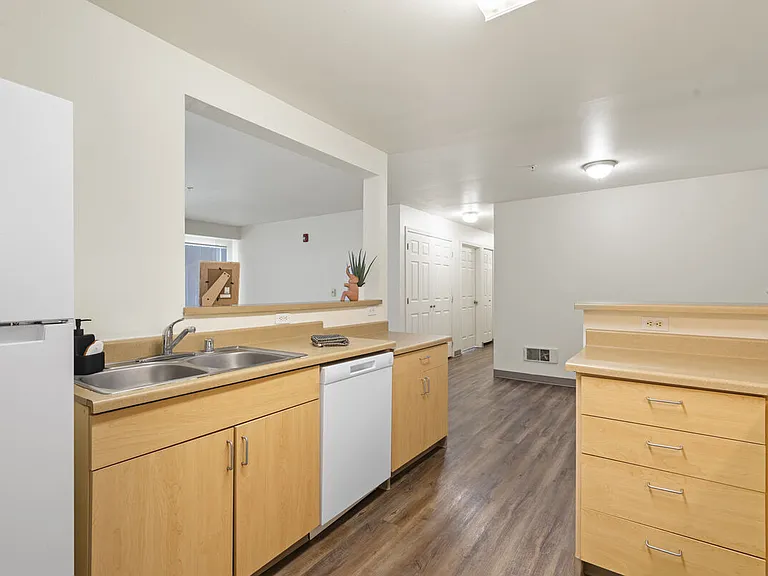 Heron Creek Apartments — Photo 18