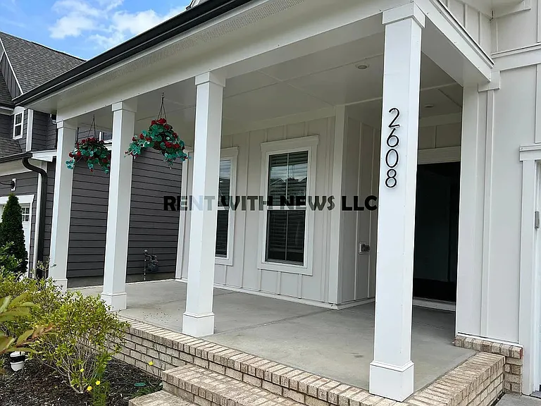 2608 Jazzy St — Photo 3