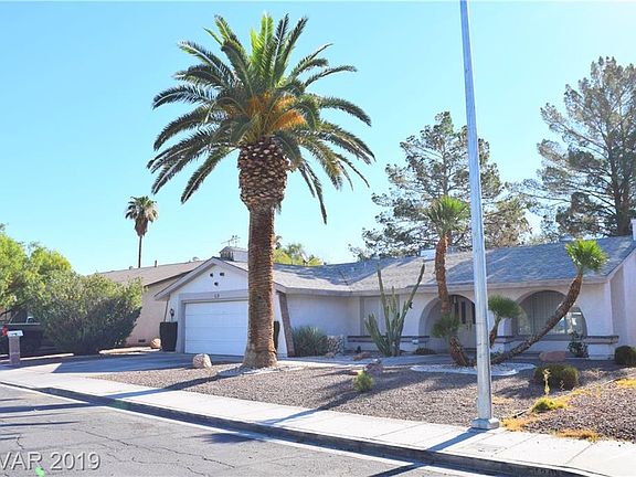 2nd image of 1402 Amapola Dr