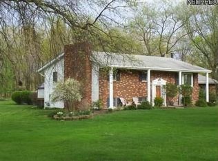 1364 Melbourne Rd, Vienna, OH 44473