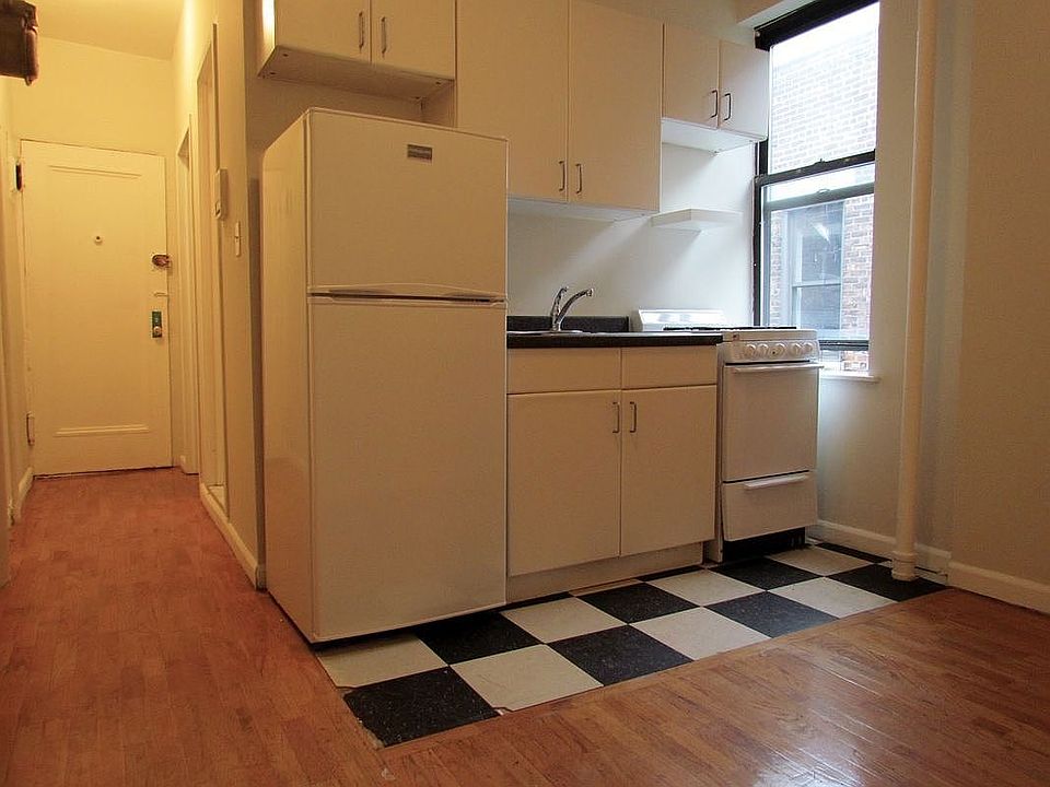 1st image of 210 Thompson St APT 7ES