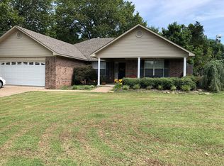 10 Fairbrook Ln, Clarksville, AR 72830