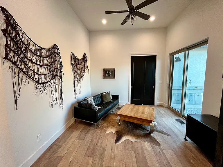 3505 W Friendly Meadow Rd — Photo 19