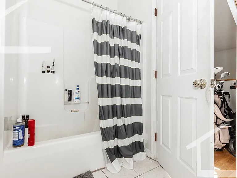 258D Allston St #D — Photo 19
