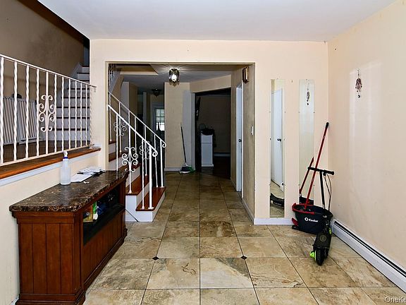 3rd image of 36 Willow Street