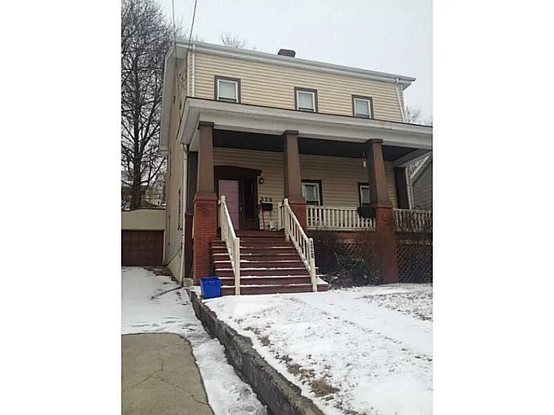 320 5th Ave photo 1
