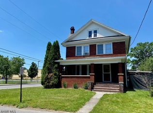 300 S 4th St, Bellwood, PA 16617