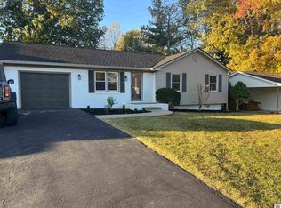 241 Windmere Dr, Paducah, KY 42001