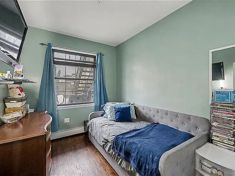 364 Evergreen Ave #1 — Photo 10