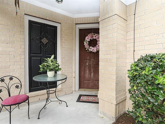 3rd image of 6171 Blackburn Ct